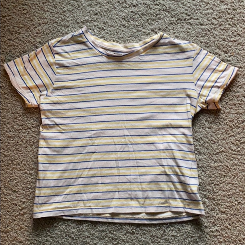 ✨SOLD✨Pull&Bear Tshirt